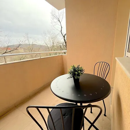 Touch And Go - Cosy In Veliko Tarnovo, Location *